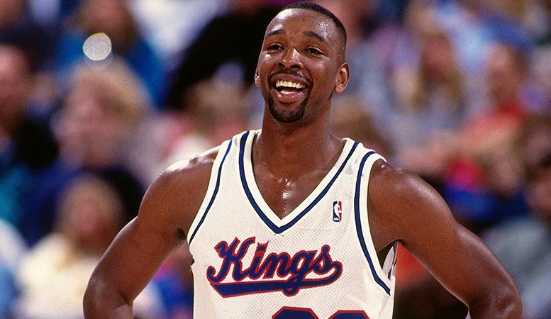 Happy birthday to former Kings forward Lionel Simmons! 