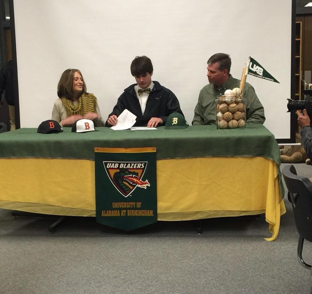 NorthAL_vipers's tweet photo. Congrats to Viper 2015 RHP @tanbay16 for signing with UAB http://t.co/q05vxD5sis