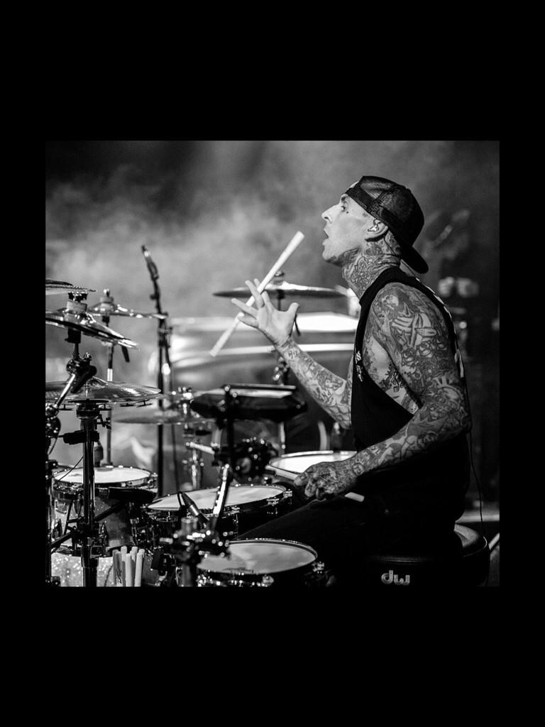 Happy birthday Travis barker !  (blink 182) 