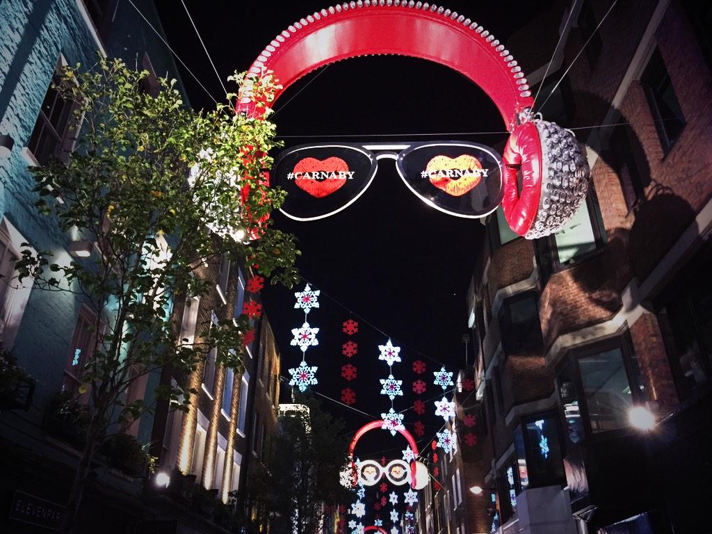 TanyaDestiny's tweet image. #nightlondon #london #CarnabyStreet