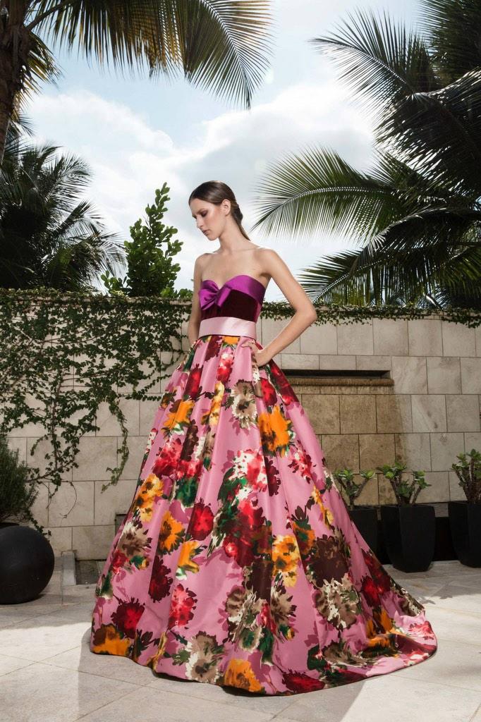 Servilarcas's tweet photo. Espectacular Ana Paola, lookbook de la colección SS2015 del diseñador @HarryRobles1 #elementmodel http://t.co/jmVqLk64o1 @ElementModelsPR