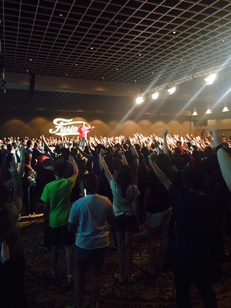realKrisCruz's tweet image. #Fusion14 Prayer!