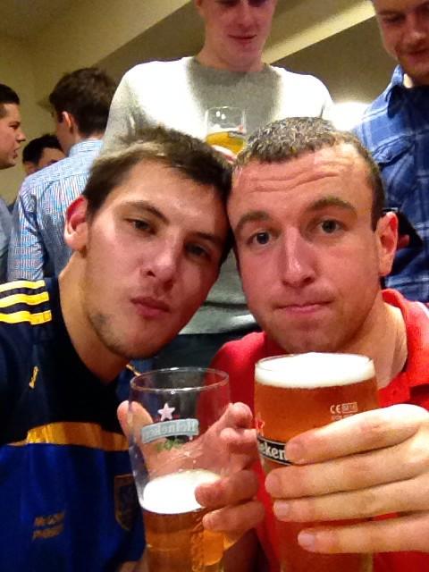 chilli_55's tweet photo. Me and the #wolf #AFL1 champions #NFSF 💛💙 http://t.co/LokhPHHDqC
