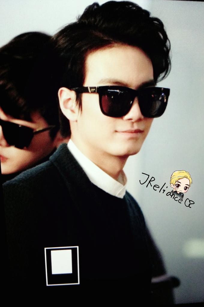 NUESTCafe's tweet photo. [PREVIEW] 141115 JR at Incheon airport (cr:JReliance) http://t.co/eb6bNWdLbn