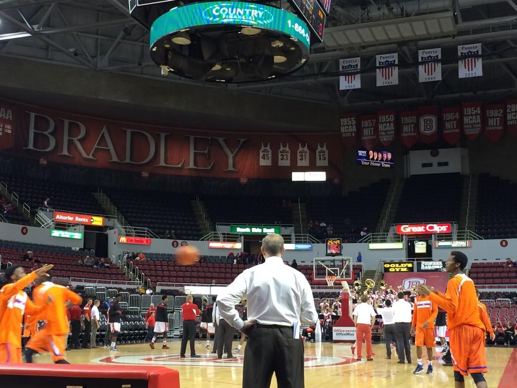 TheRealJNeezy's tweet photo. ready for the @BradleyBraves home opener! #TipOff2014 #BRADvsUTA #AllAboutTheB #KABOOM http://t.co/1llFyOZfOr
