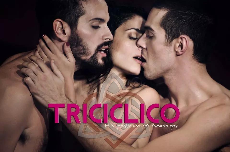 HOY 23.59 HS <a href="/TRICICLICO/">TRICÍCLICO 2014</a> 
musicalesbaires.com.ar/muy-pronto-lle… … @_nachofranca <a href="/MeeriHernandeez/">Meeri Hernandez</a> @Facumag <a href="/TeatroMarechal/">Teatro El Marechal</a>