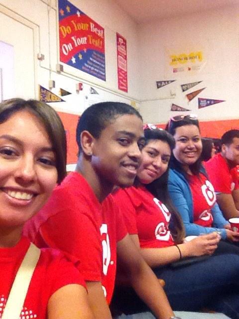 T0198Target1's tweet photo. #200thlibrarymakeover  #helpingthecommunity @LayshaWard http://t.co/mLkJasxEfi