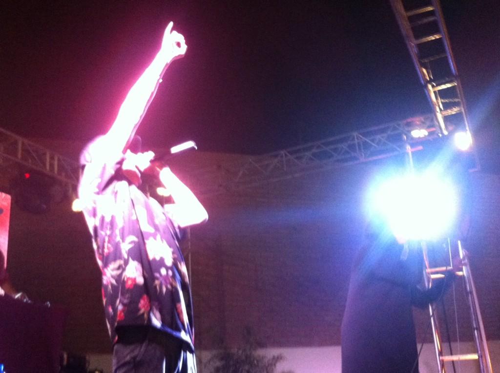acabanillase's tweet photo. #TalentoUPN Jamal &amp; George en @UPN_Oficial http://t.co/9H9o1gYm0N