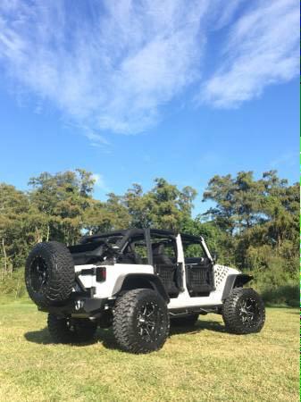 JEEP_MIA's tweet photo. Sema jeep give away!!!! Sign up to get a change to win one of them !!!!!! @Jeep_Family @JeepTred http://t.co/XrEuaulwOU