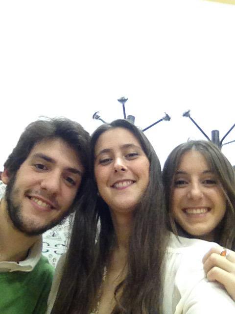 marta_pr94's tweet photo. Tras el gran concierto de #SiempreAsi @Mer_prados http://t.co/It1YGMK3mM