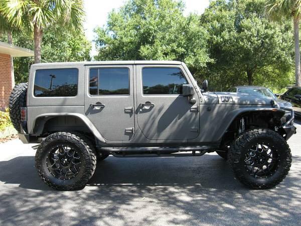 JEEP_MIA's tweet photo. Shark edition jeep custom under carriage build jeep!!! Valued at 80k @jeep giveaway http://t.co/pEu0HnzpVp