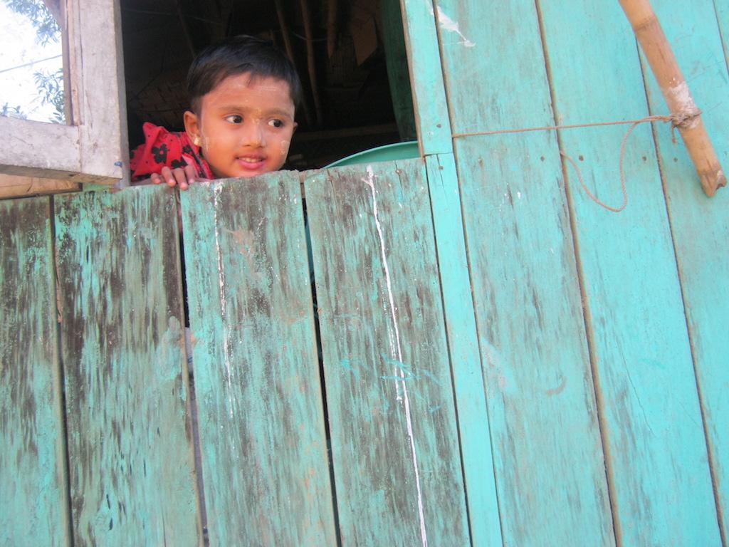 OpRohingya's tweet photo. #Myanmar’s #Rohingya Apartheid and the Silence of the World http://t.co/5lRtBMjyff #ObamaInMyanmar @USEmbassyBurma http://t.co/2PRmkRUbug