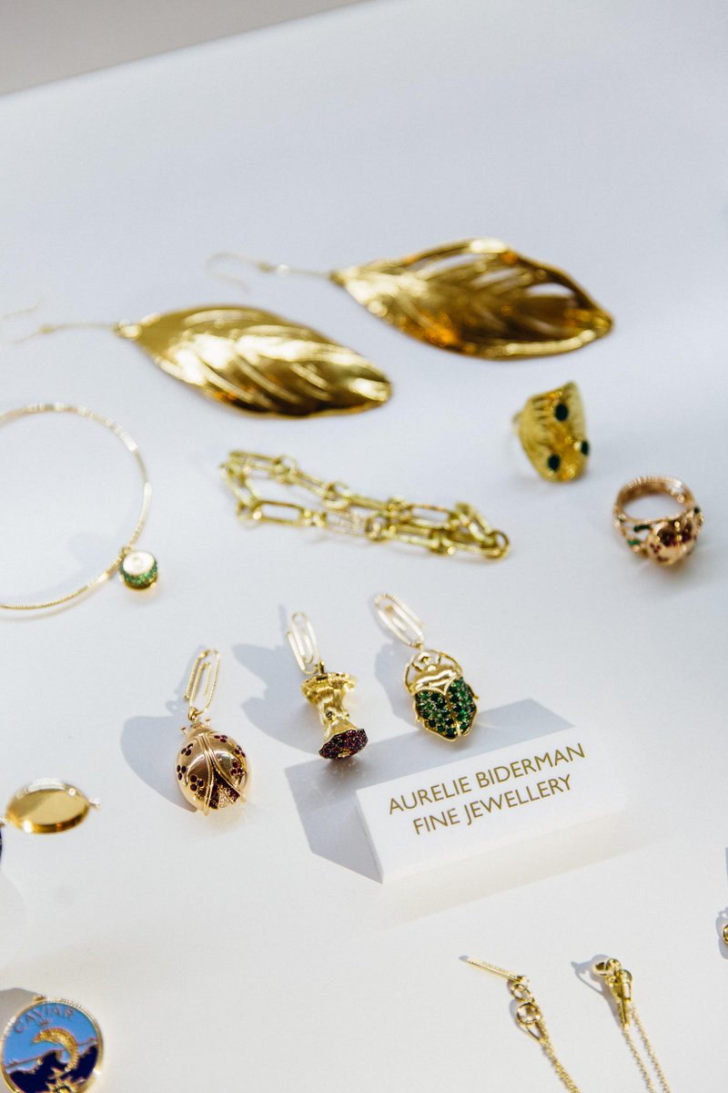 MATCHESFASHION's tweet photo. Oh hello @ABidermann, fancy seeing you in Sydney! #MATCHESinAUS: http://t.co/8no793TKtj http://t.co/uIlDbjGrvA
