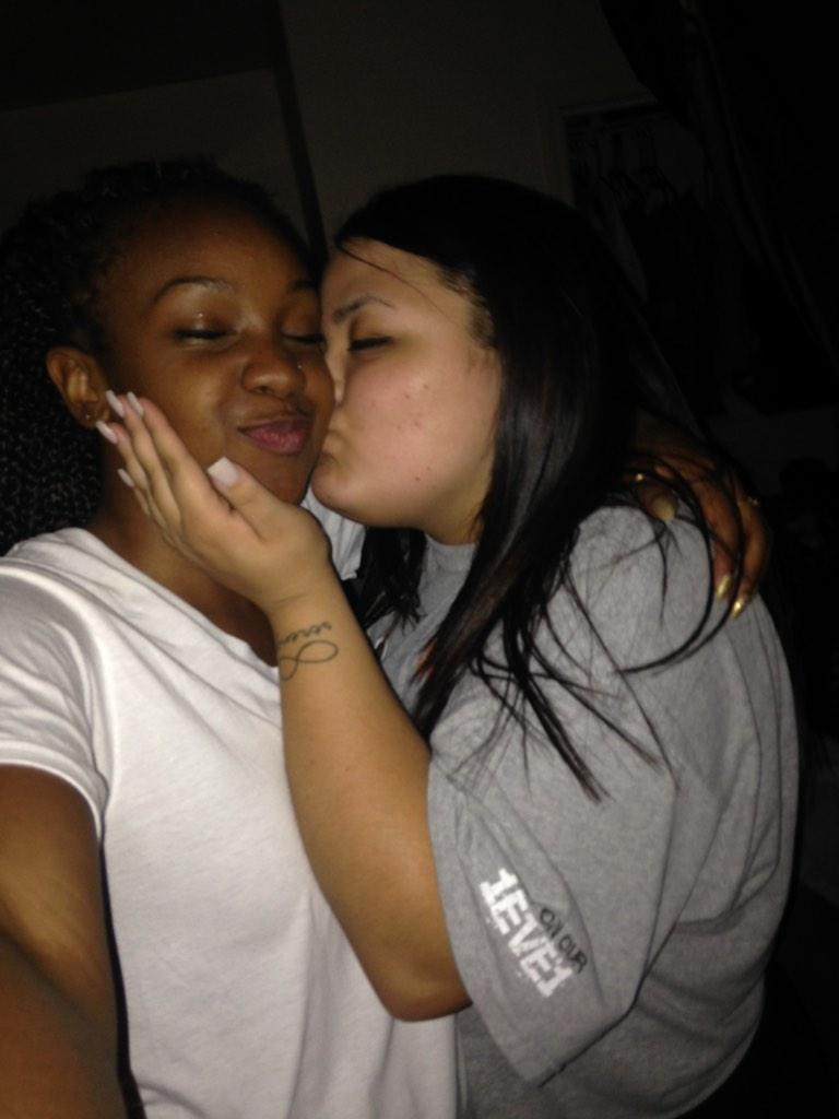 theog_ona's tweet photo. 😂😂 #BreWeek http://t.co/clqfg8T6jN