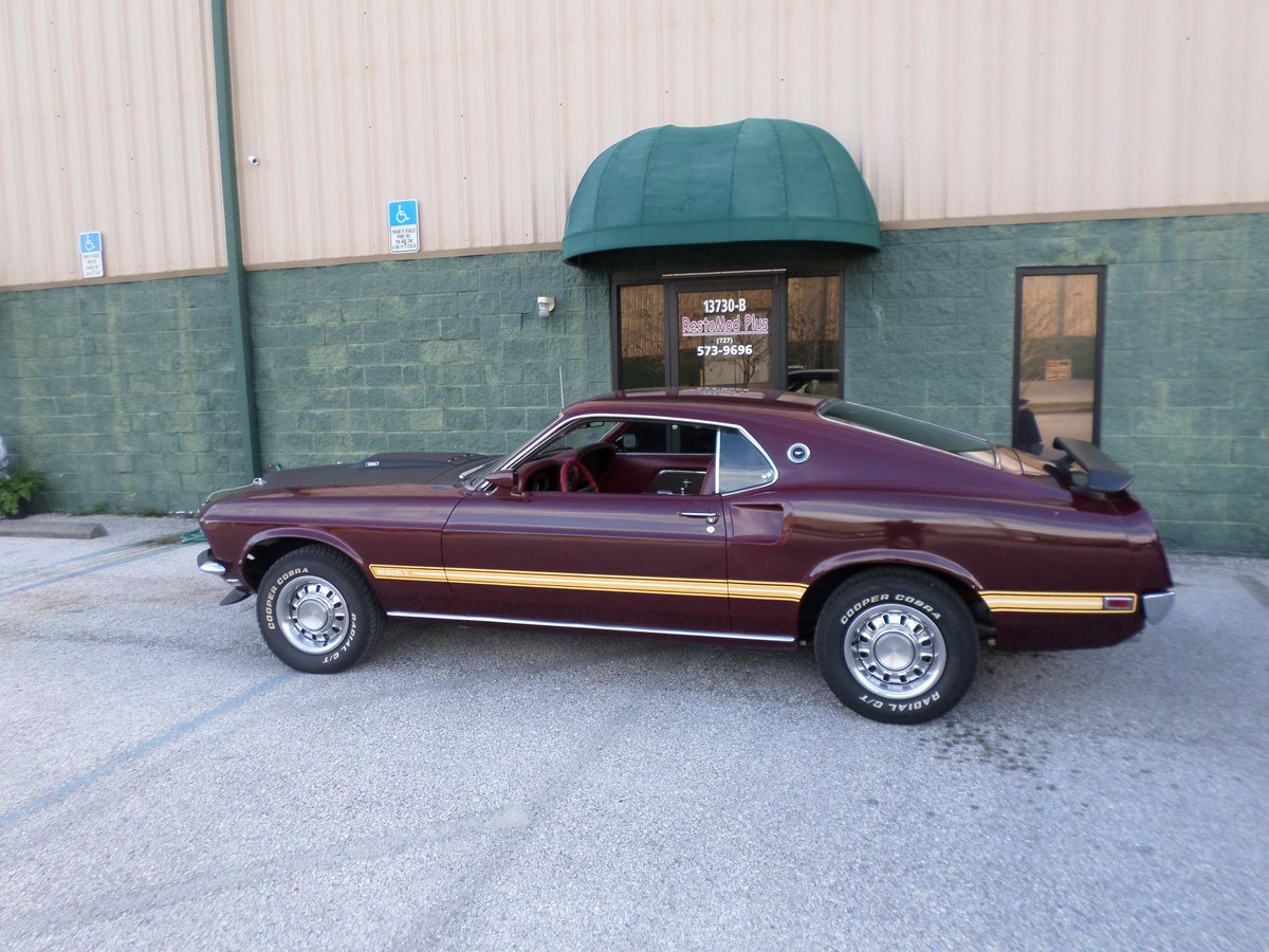 RESTOMODPLUS's tweet photo. #Restomodplus Our project #69Mustang #Mach1 is almost done! http://t.co/0L7DzGqfqO