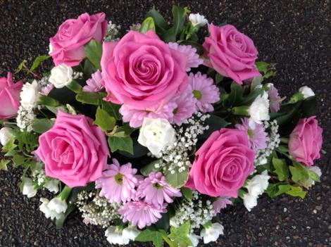 flowerbasket1's tweet photo. #FreshFlower #AllOccasion #OasisSpray #Arrangements #Birthday #Anniversary #Funeral #NewBaby #Congratulations #Thanks http://t.co/F6klYPq6b6
