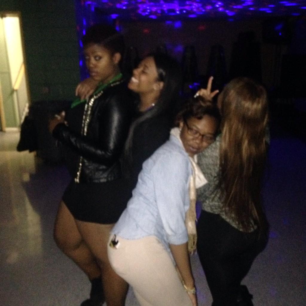 Glinn_Feverrr's tweet photo. Need a bad bitch ❓ Let me call a few 😜😏😍👯 http://t.co/8wcIJKlV1n