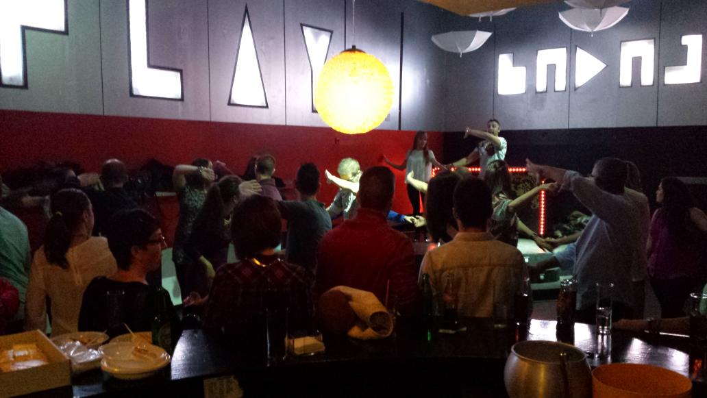 sala_supreme's tweet photo. Más fotos d hoy en nuestra fiesta latina http://t.co/Tp6mZUtE6N