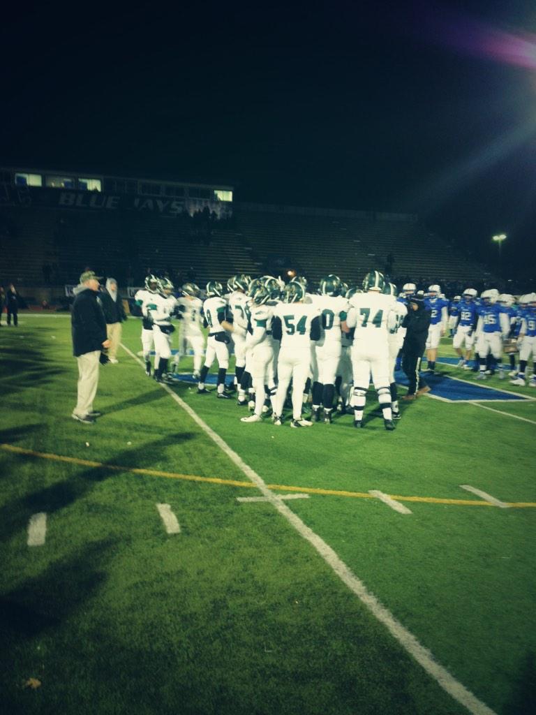 ckibby's tweet photo. So damn proud of these young men showing their toughness winning 37-10 Home field next week vs Hutch... #fshsfootball http://t.co/thLdWDny7y