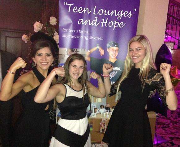 KatarinaOstbye's tweet photo. #bash14 @msdickstein @Ry_Toast @victoriousTEENS 💜💪 http://t.co/SuQaKQb69W
