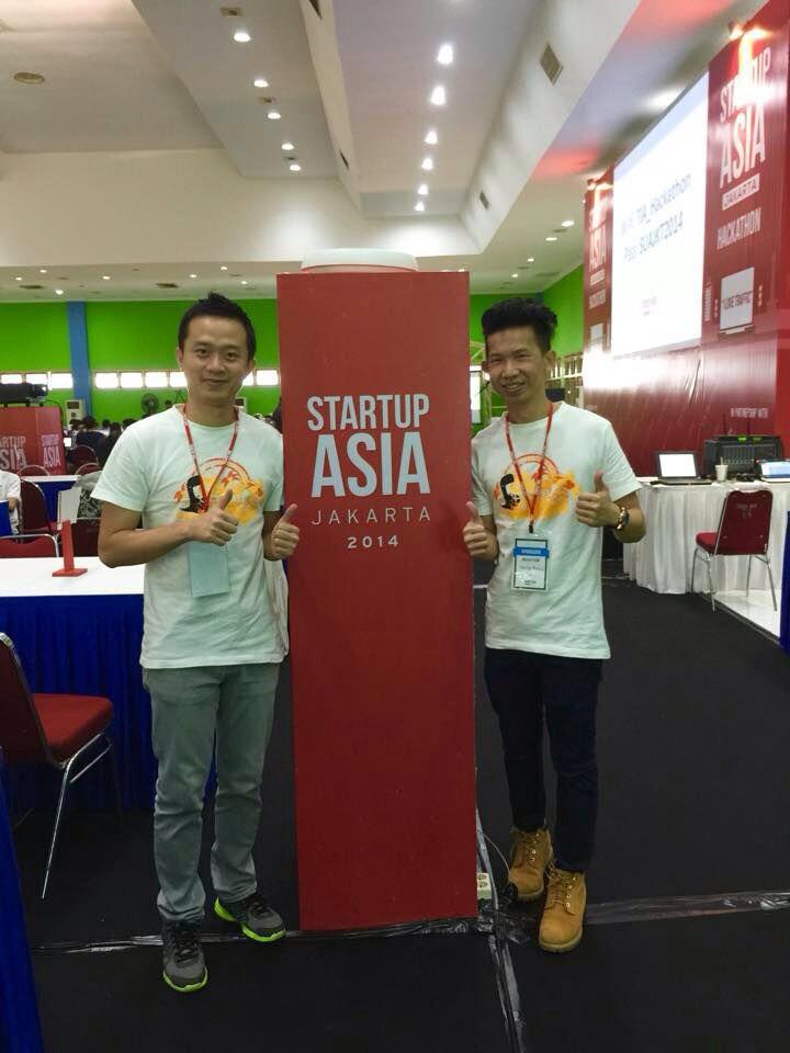 TackThis's tweet photo. Our developers getting ready at #startupasia Hackathon!! @Techinasia http://t.co/rqAQMzIbuw