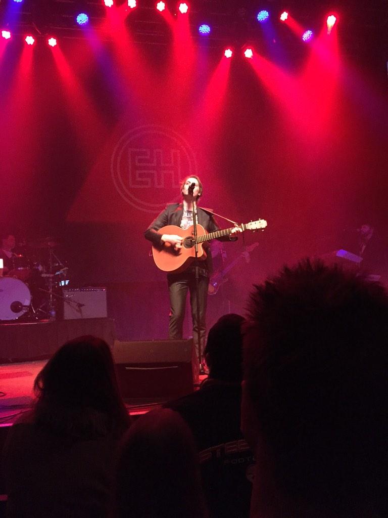 shhanrahan's tweet photo. Bravo @EricHutchinson ..bravo. #mercuryballroom #louisville http://t.co/xo6HkxCIHW