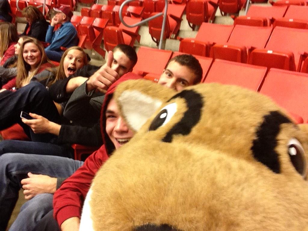 j24_james's tweet photo. When Butch takes your phone... 38 photos later #GoCougs #girlsbasketball http://t.co/Qh95X7F4F8