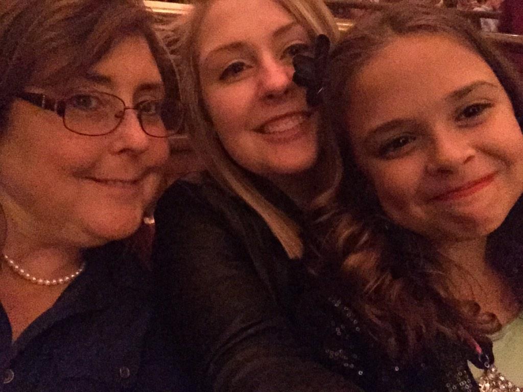 obrien_kerrie's tweet photo. @WangTheatre seeing Annie!!  Lots of fun!! http://t.co/j3JZMCJbB8