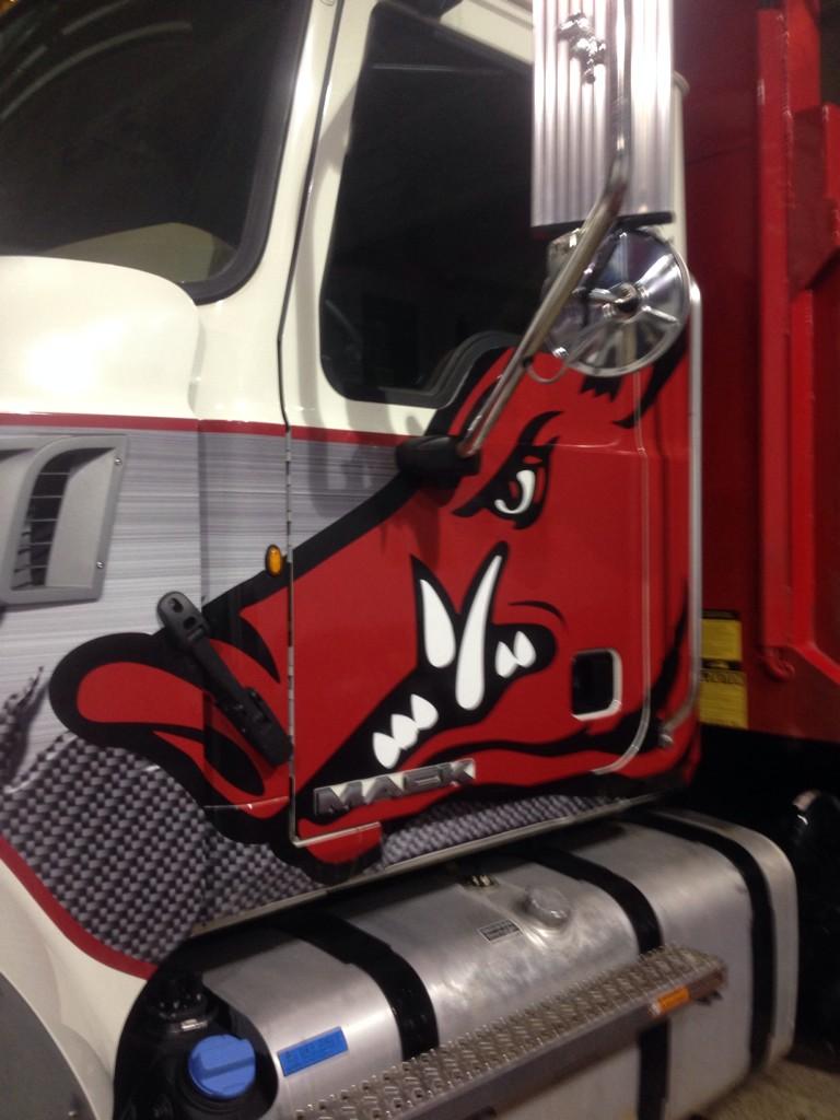 Maxxforce15's tweet photo. @RazorbackSoccer Congrats on the win girls!! http://t.co/MoYLWVhAN1