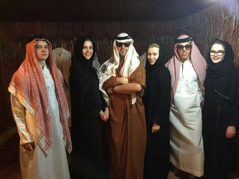 TeamNeroF1's tweet photo. Had a good time in the desert past night, looking forward to visiting the Zayed Mosque later #F1inSchoolsWF http://t.co/2COv1YibAY