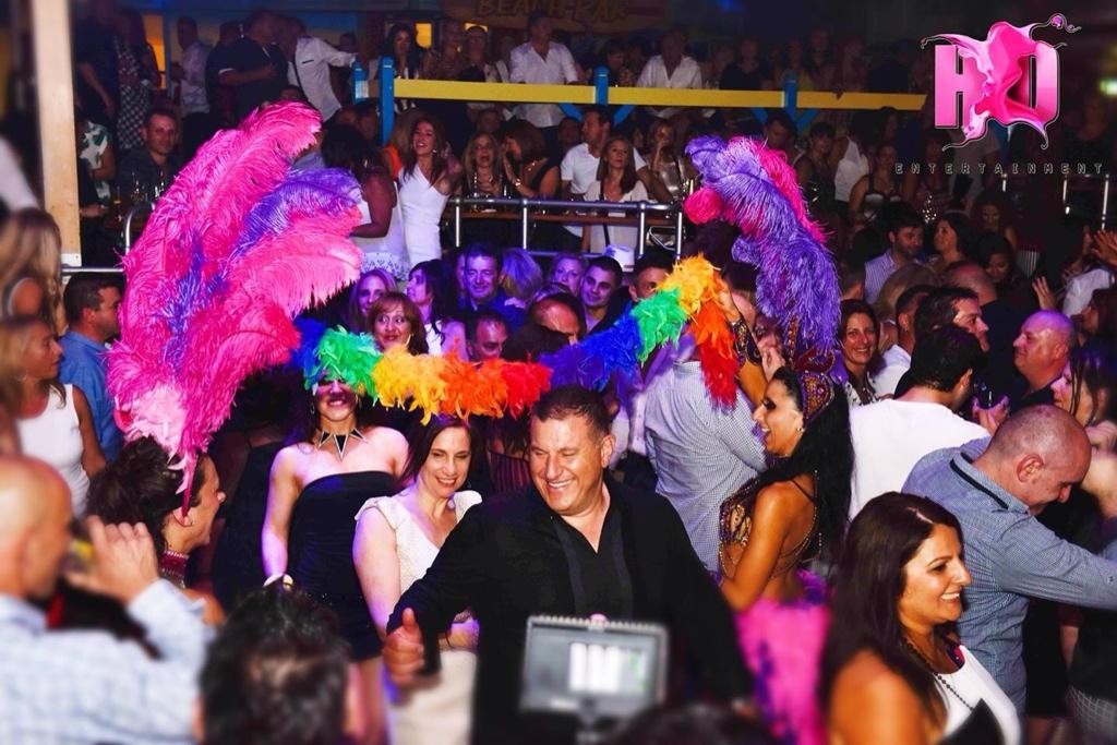 HD_TweetUs's tweet photo. #SambaQueen #SpankEntertainment #RNSPhotography #HDEntertainment Loving the party with these lovely people:) http://t.co/B74bQq5XpX