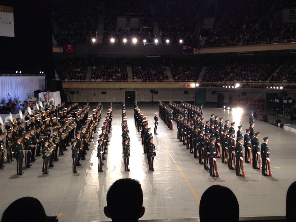 __oden__'s tweet photo. 初武道館で初自衛隊音楽祭！ http://t.co/3Fjd9n6bMU