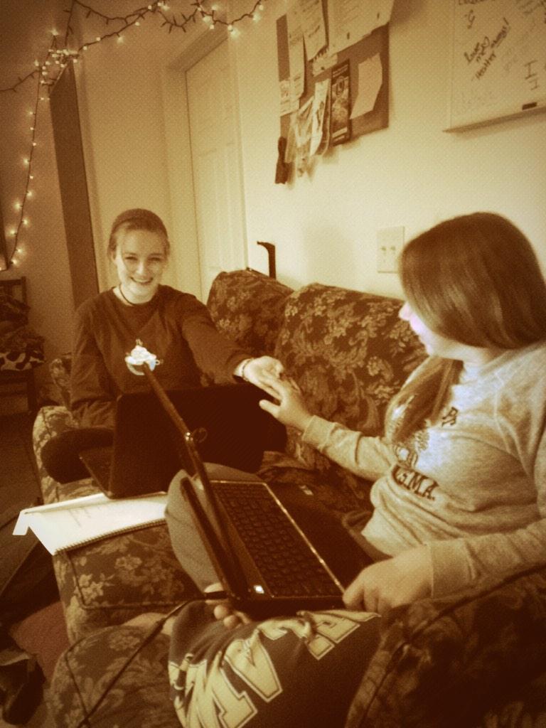 LucienTeso's tweet photo. Writing #UDMB Senior Wills - #sendhelp #weaping #InMyLife @KirstenMathisen @JenHen14 http://t.co/GGU4pLLXOx