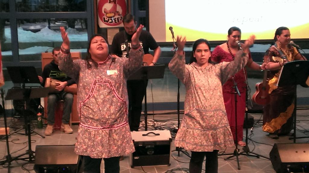 WJEFcon's tweet photo. Native students leading us into the presence of Creator at #WJEF14 http://t.co/hZhIQlyWt4