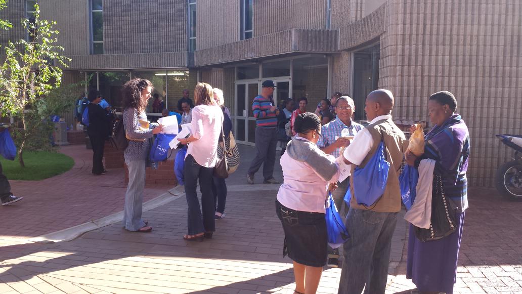 randallpienaar's tweet photo. #fsteacher @DBE_SA @MECTateMakgoe @SchoolNetSA. Looks like its going to be a funfilled day. http://t.co/ekpmOHJkjV