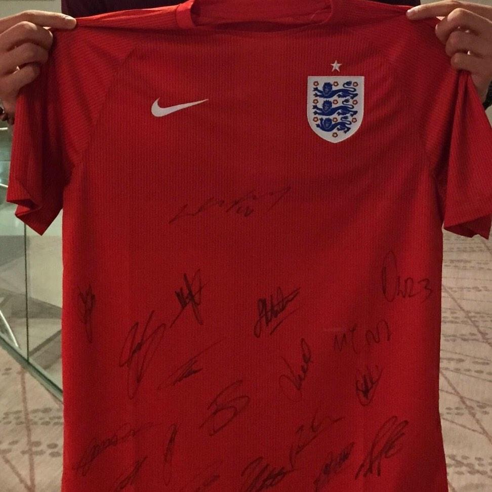 EFFCharity's tweet photo. MATCH DAY @wembleystadium! Make sure you've entered our #competition to win this signed #england shirt. RT &amp; Follow! http://t.co/5daG3sUuss
