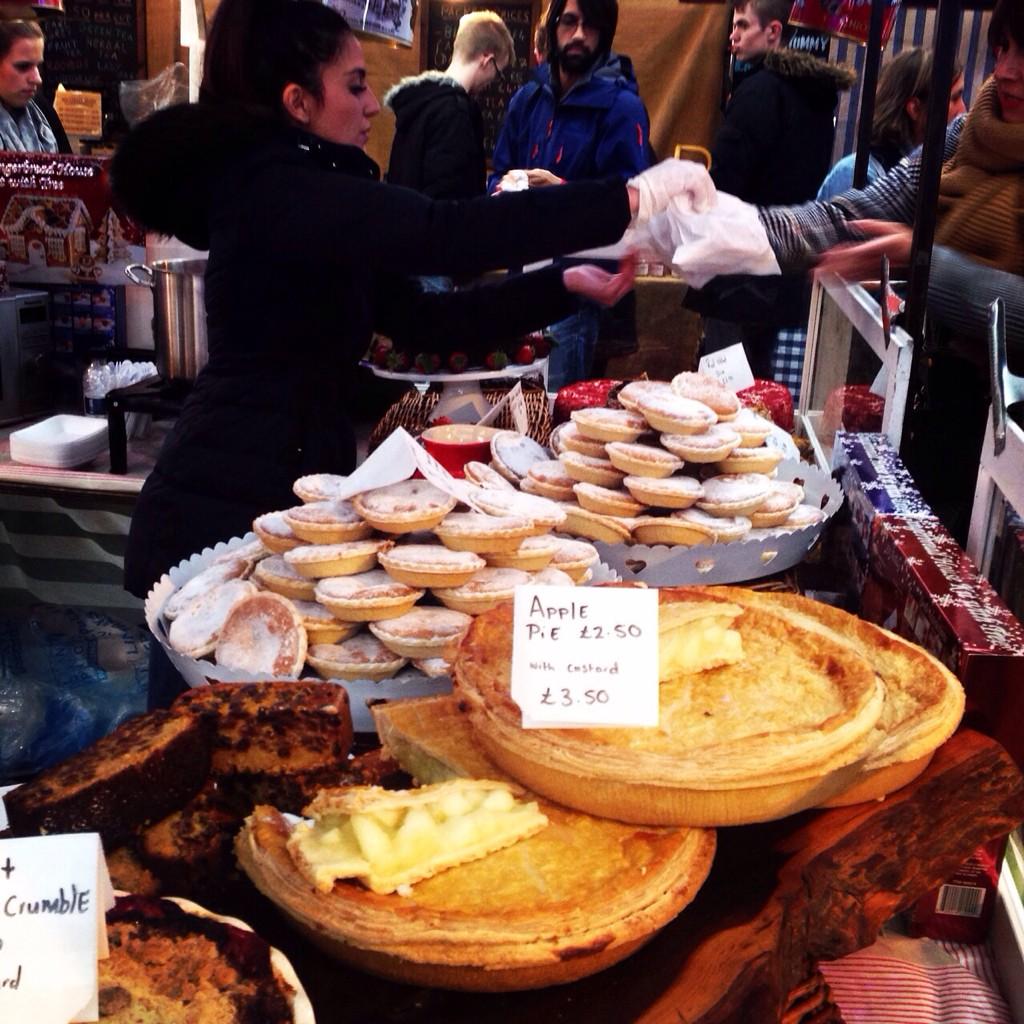 Greenwichbread's tweet photo. Hot puddings served with hot custard #greenwichmarketweekends#micepies#fudgecake#fruitpies http://t.co/SSZgqoT8jl