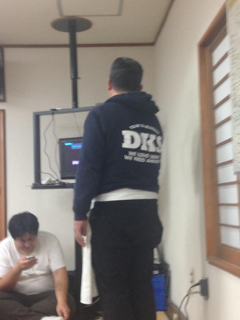 KawaiPenguin's tweet photo. ご主人がメモリーグラスを歌いましたぁ( ´ ▽ ` )ノ♡
#oarai
#DWII http://t.co/pCknAA1yfE