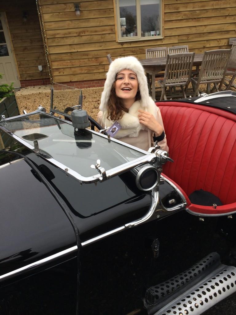 BicesterH's tweet photo. #glamour @georgeyhowson #RileySprite @BHRileys #christmasbarn #holly http://t.co/7SDACi6chX