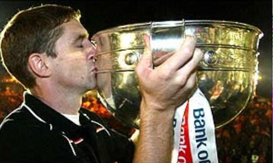 gaanostalgia's tweet photo. #Armagh homecoming celebrations after winning 2002 All Ireland SFC #gaa #nostalgia http://t.co/PfGzmxT7Px
