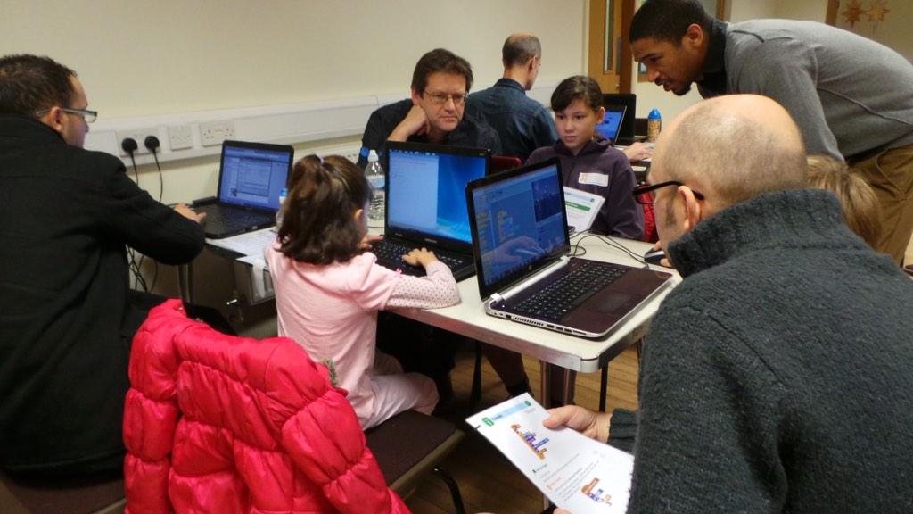 CheadleCoDojo's tweet photo. Lots going on today ! #animation #unity #ipadprogram #RaspberryPi http://t.co/JkvWSKIUOo