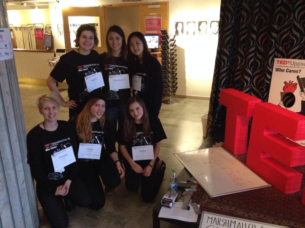 hhelene's tweet photo. Check-in/cloak room team at #TEDxUU #bestteamever @TEDxUppsalaUni @s_ayk http://t.co/iDcGMQOnKl