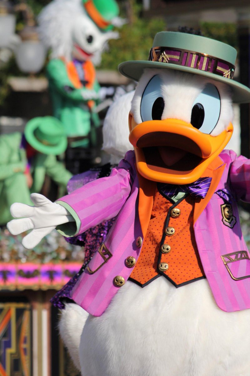 ハロウィンの写真見返してたんだけどやっぱりフォリーズ素晴らしいショーだった；； 
