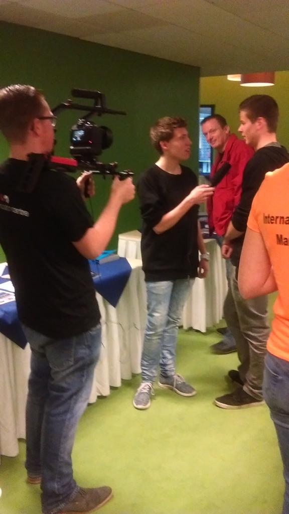 Er wordt alweer druk gefilmd voor #AFLtv <a href="/lidellooo/">Lidell</a> <a href="/Marijn_Deijkers/">Marijn J H Deijkers</a> <a href="/Mitchterious/">Mitch van Veldhoven</a> #AFLBreda