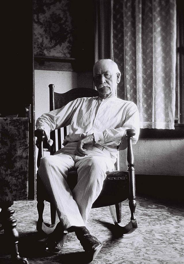 Stunning Image of Wyatt Earp  in 1923 