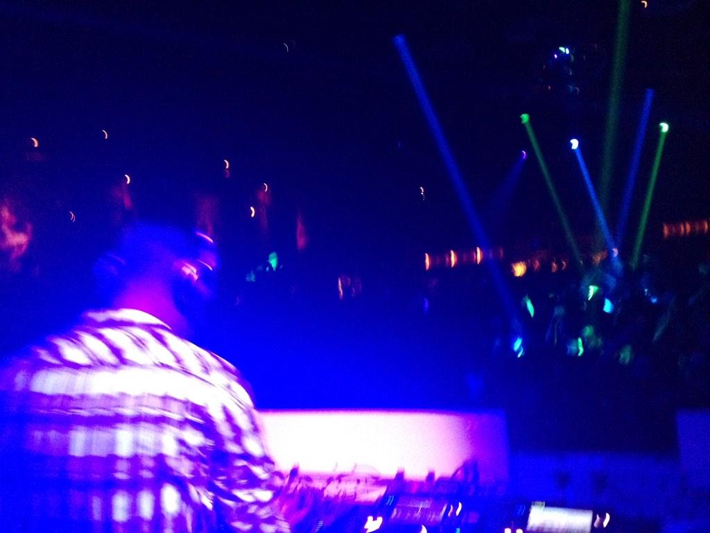 GUNNINGelite's tweet photo. @jimmystewartjr taking @CREATEnightclub #housemusic #allnightlong #skratchmaster #theDJisback http://t.co/zGvUH6JB3U