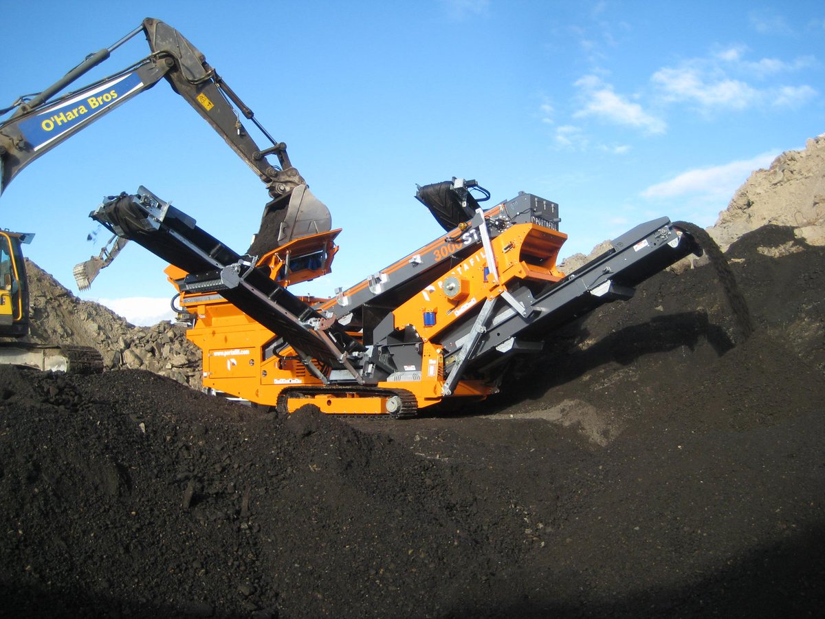 riversidemachin's tweet photo. Hey Everyone. Check out our latest delivery to O'Hara Bros, Wembley. Their new Portafill 3000 screening asphalt. http://t.co/ywFk5NFSp6