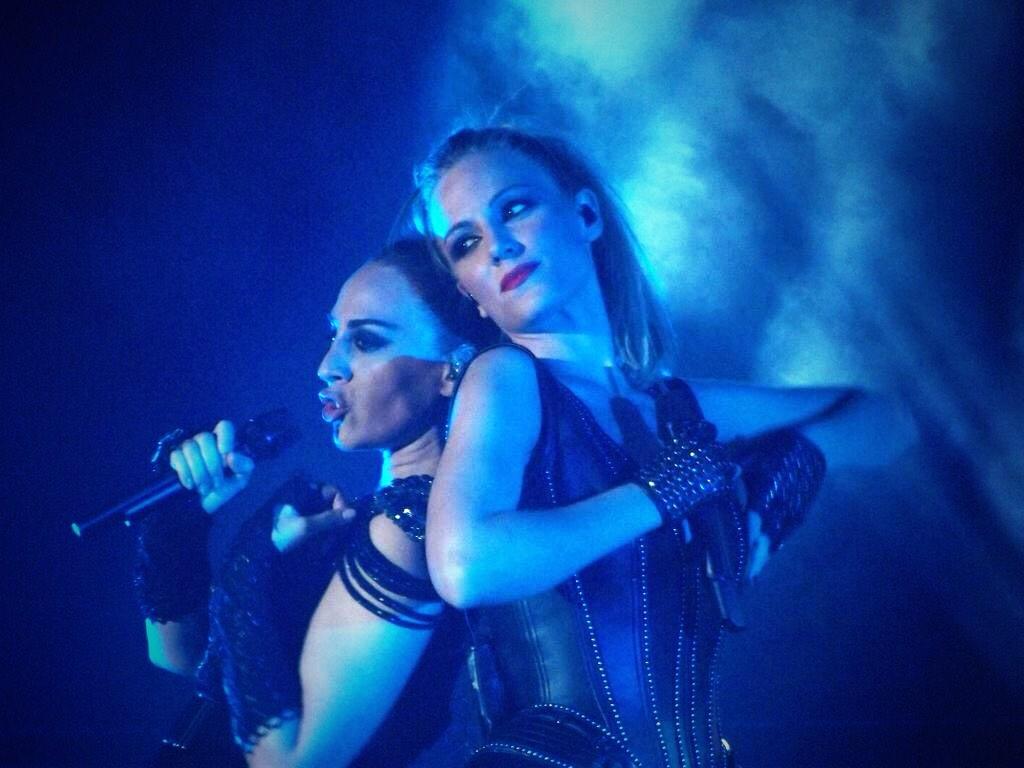 monicanaranjo's tweet photo. Y mil gracias a mis invitados @Edurnity @RuthLorenzo1 @LeoJimenezMetal @BrianCrossIbiza ❤️❤️❤️❤️❤️❤️ http://t.co/HgLszx8nwG