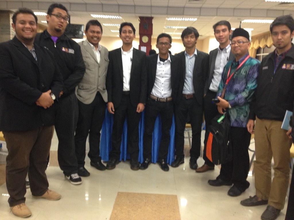 MppUitmkbm's tweet photo. Team Melaka untuk #IPC2014 #UiTM_IPC2014 #UiTMMELAKA http://t.co/cCw3JdCogu