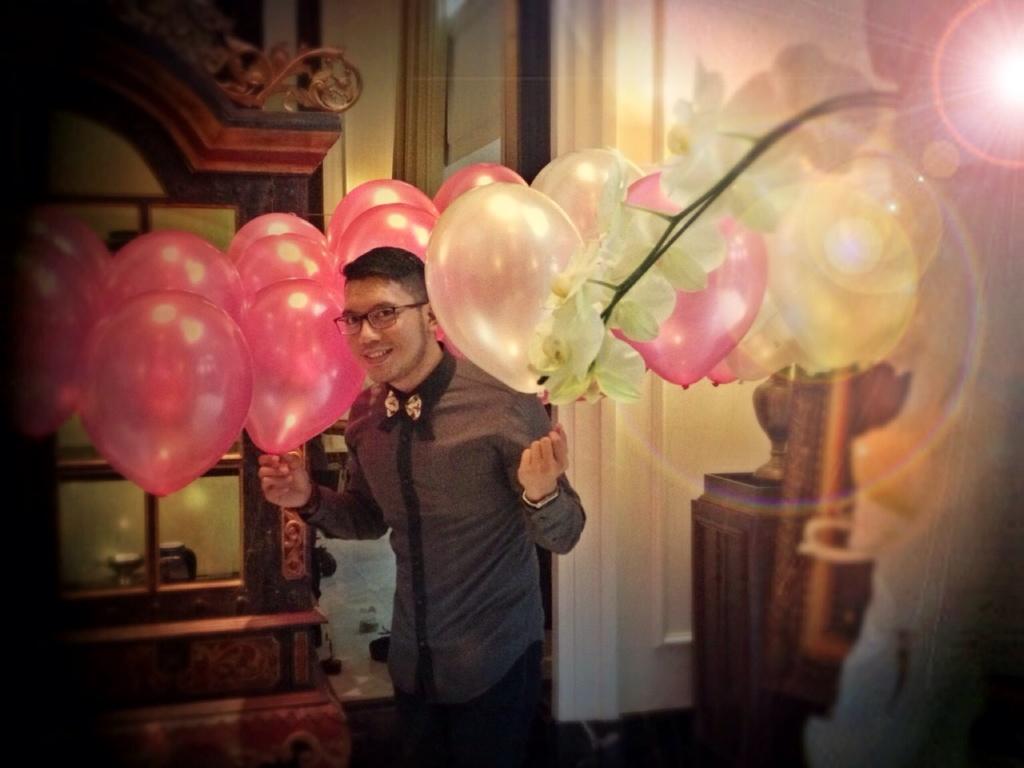 rahas2's tweet photo. Loewe Spring Summer Lunch http://t.co/3rie2OWGTK